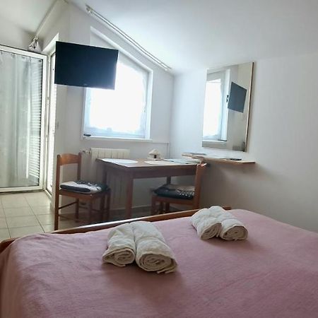 Studio Apartman Olivera Rovinj Extérieur photo