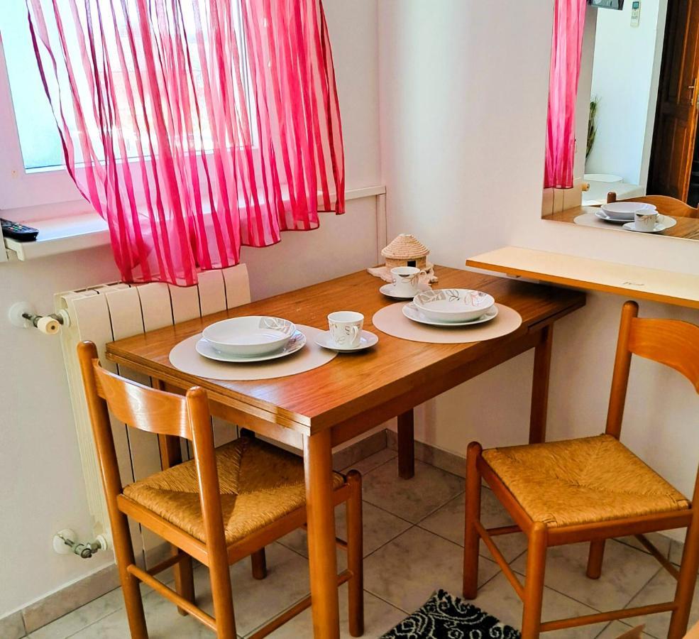 Studio Apartman Olivera Rovinj Extérieur photo