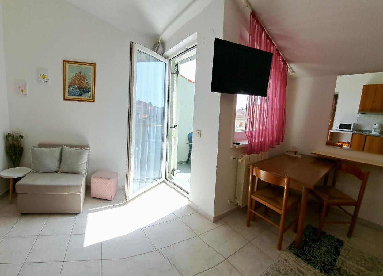Studio Apartman Olivera Rovinj Extérieur photo