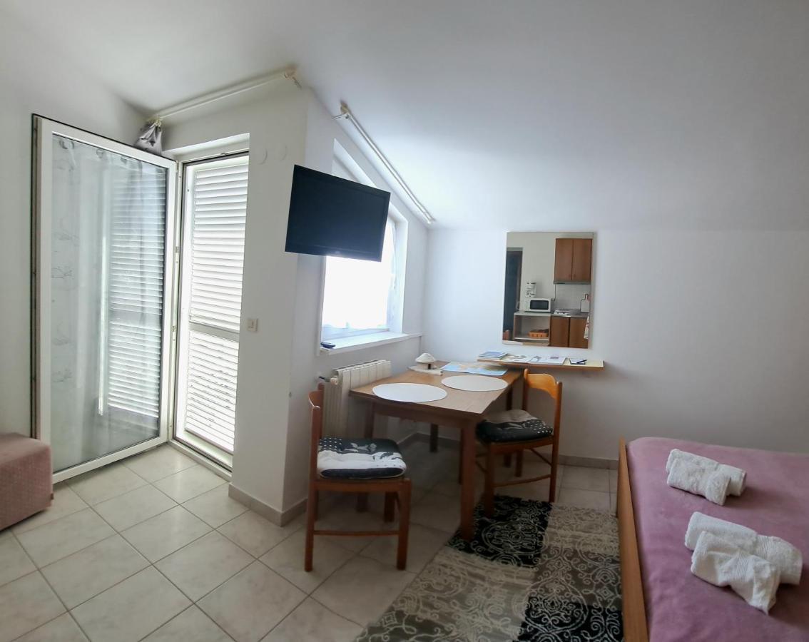 Studio Apartman Olivera Rovinj Extérieur photo